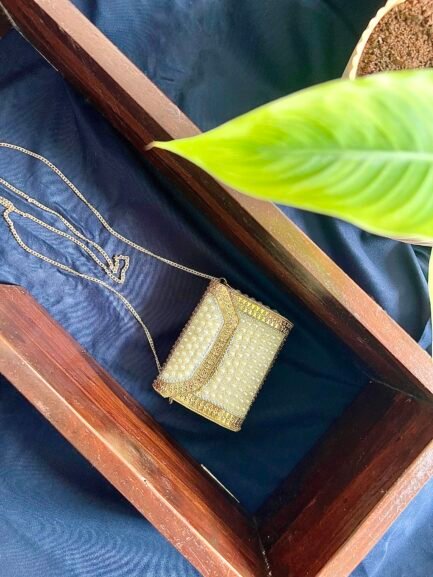 Pearl Gold Dust Teeny